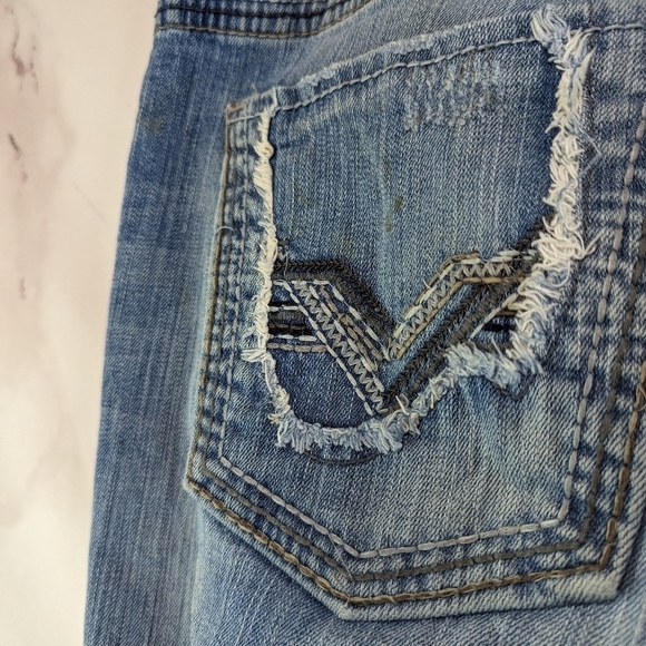 BKE Jeans Mens 38 X 31 Carter Straight Light Wash Distressed Destroyed Flawed - Picture 13 of 15